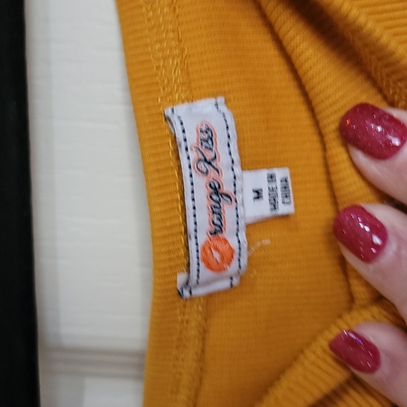 Top - Picture 5 of 6